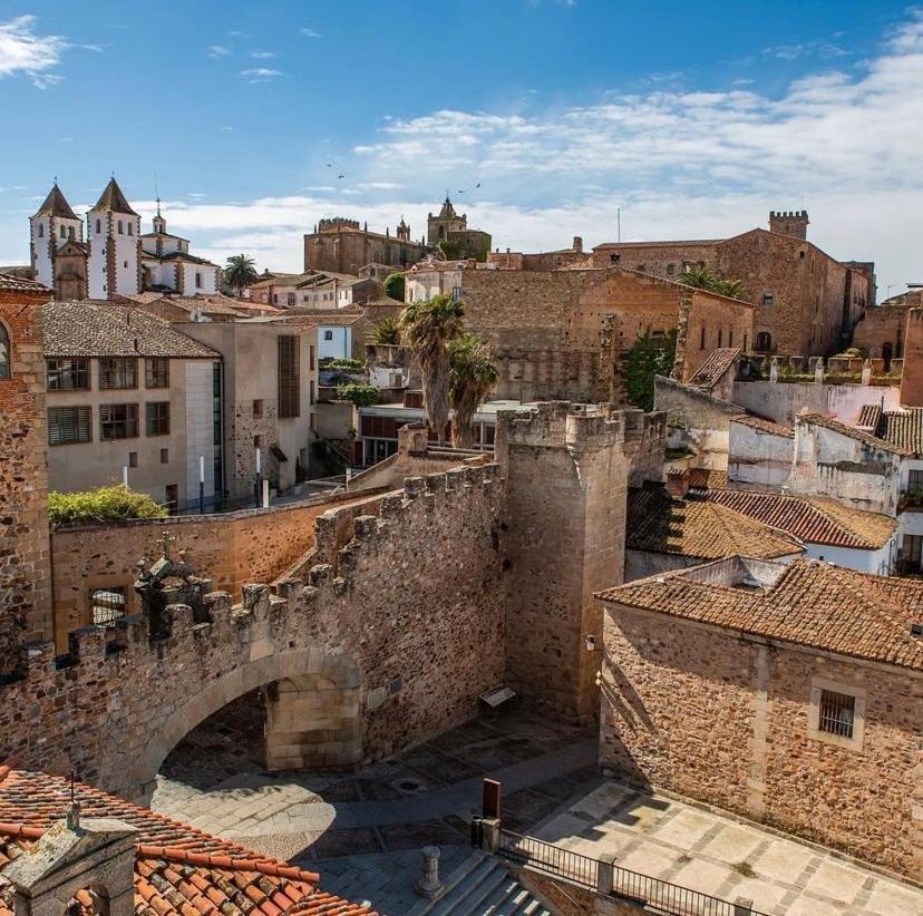Апартаменты Caceres De Cine Экстерьер фото